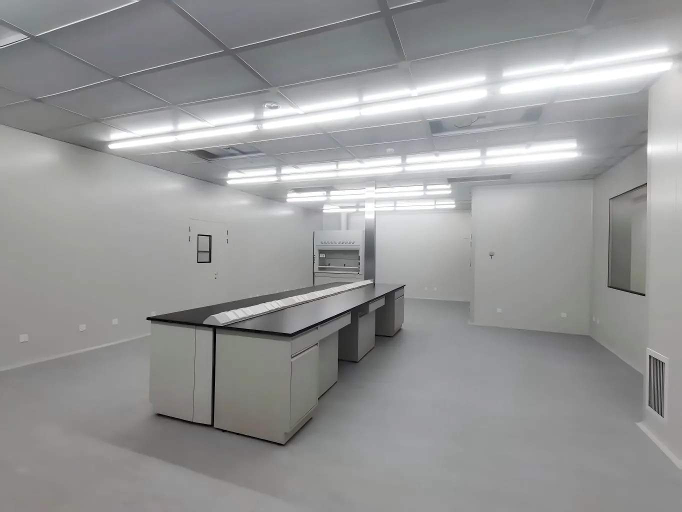 北京首净承建的怀柔物理所MA楼洁净间工程现场图